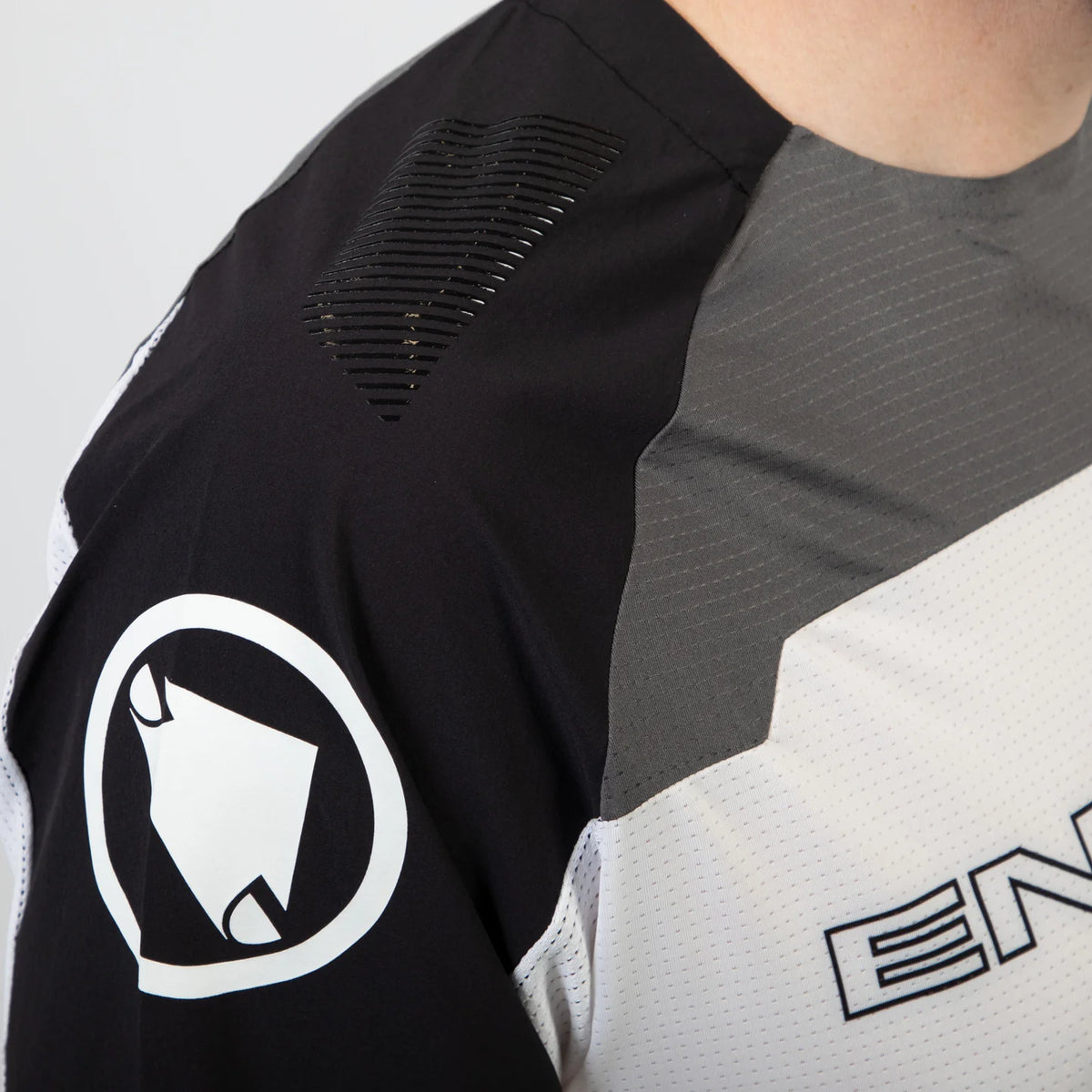 Endura MT500 Burner Lite Long Sleeve Jersey - Black