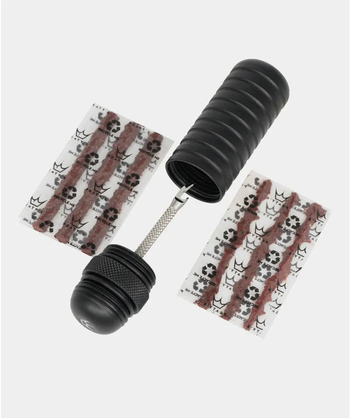 Peaty's Holeshot Tubeless Puncture Plugger Kit